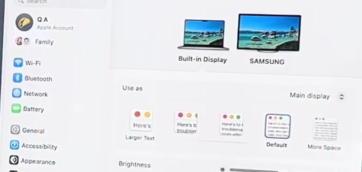 Close-up of the Use as menu in macOS Displays settings set to Main display