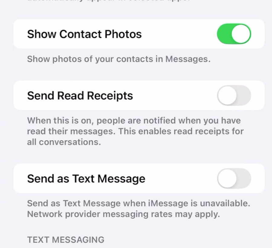 The Send Read Receipts switch turned off and coloured grey